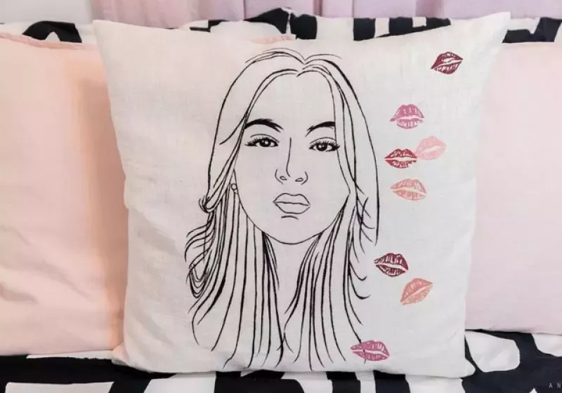 LEARN TO CUSTOMIZE PILLOWCASES