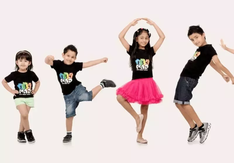 BOLLYWOOD DANCE CLASS FOR KIDS (GREENS)