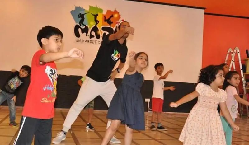 BOLLYWALKERS DANCE CLASS (AGES 3 To 7) - GREENS