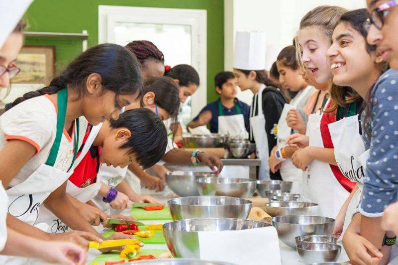 MINI MASTER CHEF : KIDS COOKING PROGRAM (AGE 7 to 14)