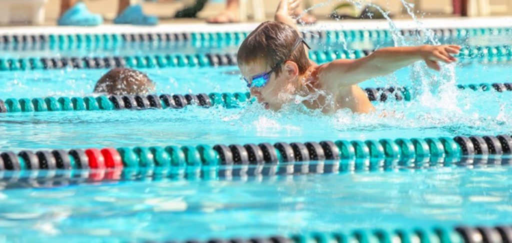 swimming lessons in dubai