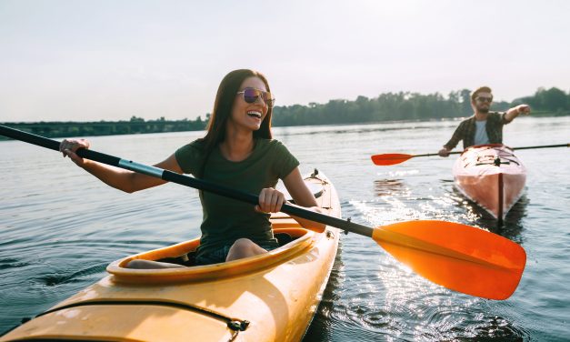 How to Kayak: The Essential Beginner’s Guide